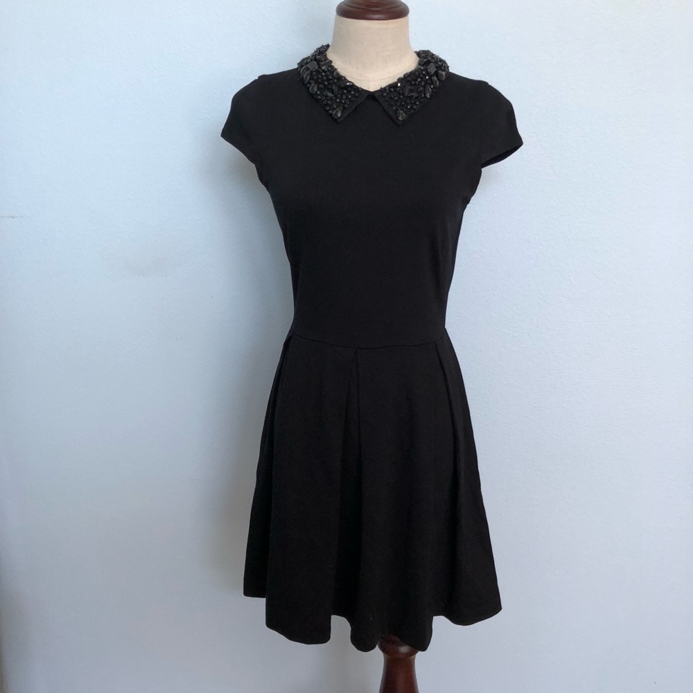 EMBELLISHED COLLAR BLACK COCKTAIL DRESS